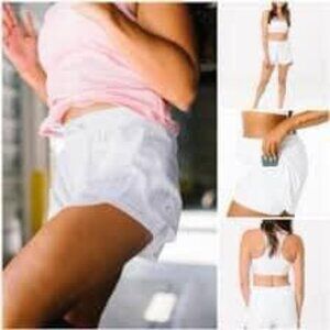 Zyia Active White Flow Shorts (XXXL)